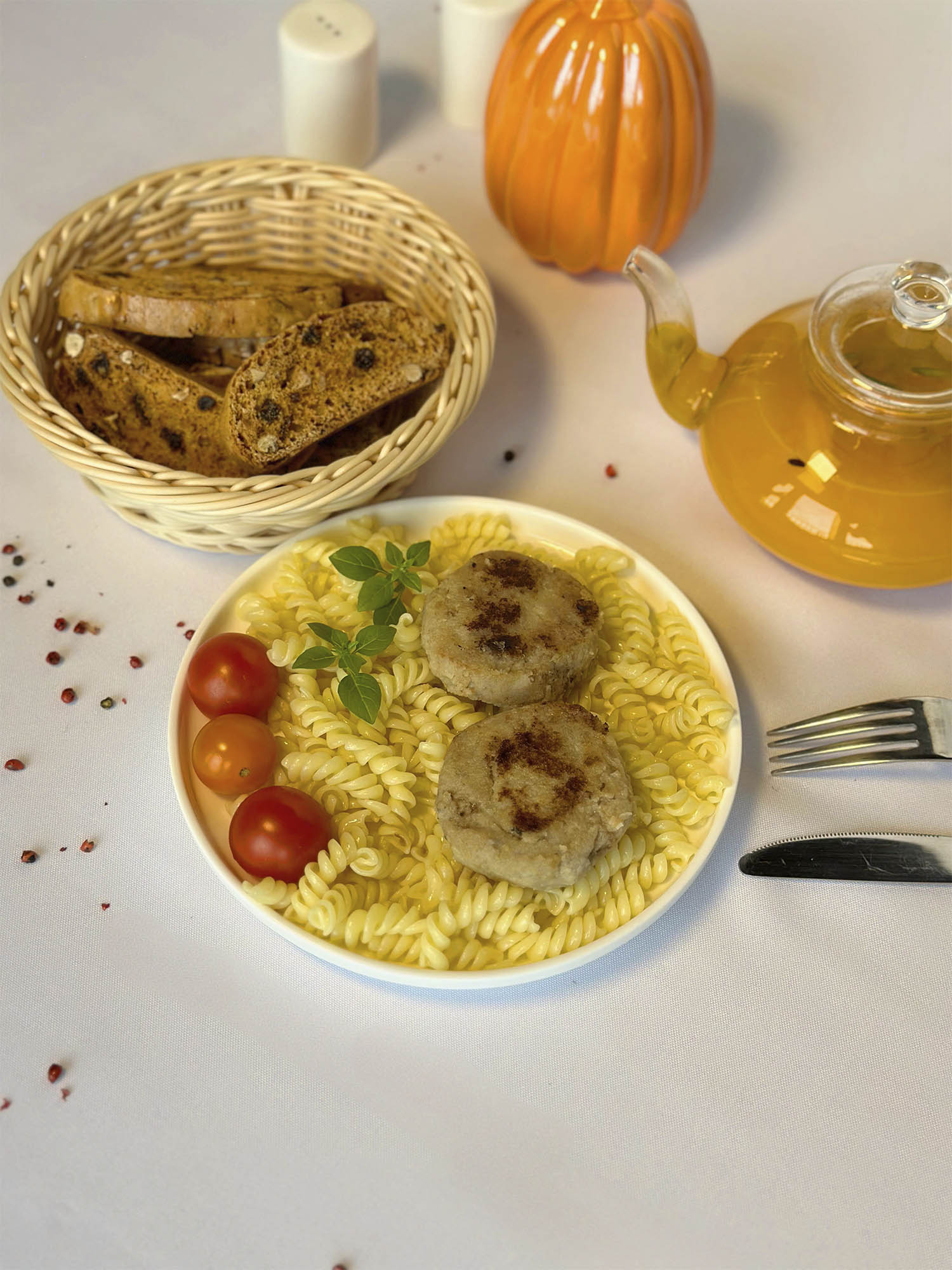 Фото - Котлеты мясные зам., 6 шт - кафе "ТоЧтоНадо"
